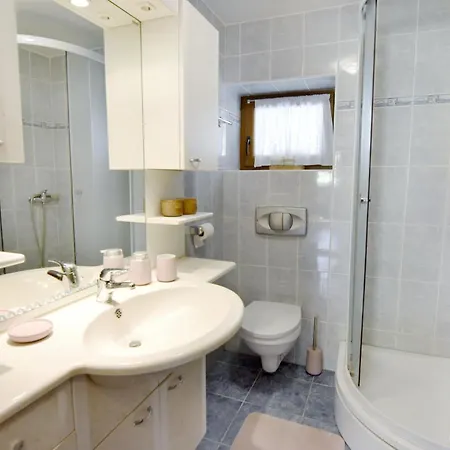 Family Friendly House With A Swimming Pool Kuberton, Istria - Sredisnja Istra - 25043 Grožnjan
