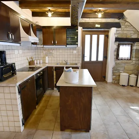 度假居 Family Friendly House With A Swimming Pool Kuberton, Istria - Sredisnja Istra - 25043 Grožnjan