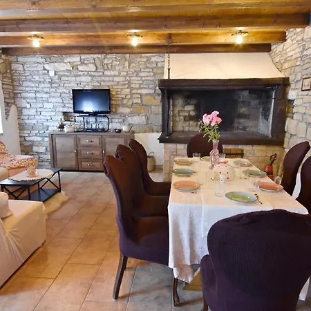 Family Friendly House With A Swimming Pool Kuberton, Istria - Sredisnja Istra - 25043 * Grožnjan